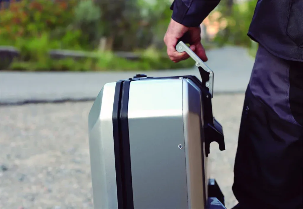 Can you bring luggage on Thai motorbike taxis