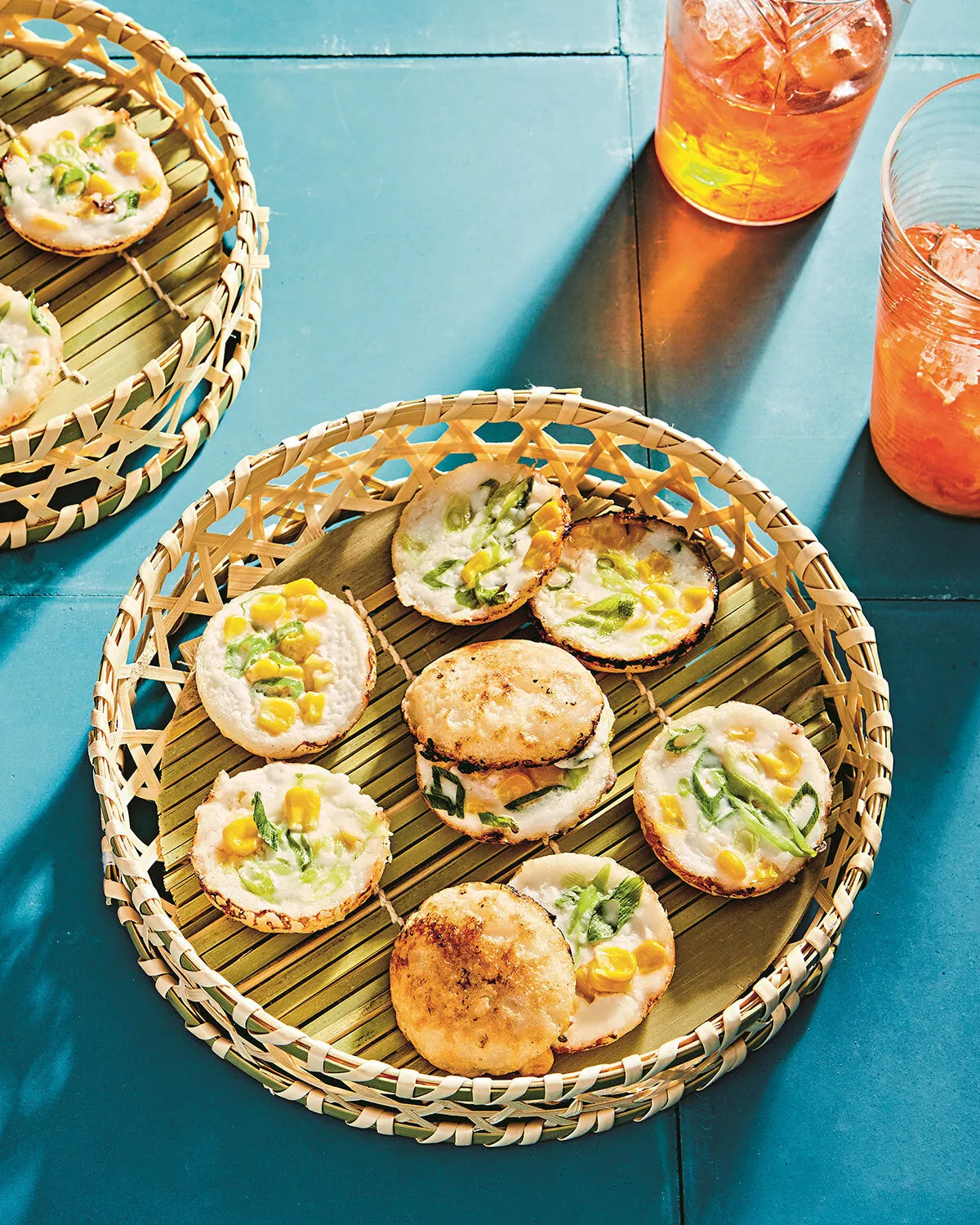 https://cravingsbychrissyteigen.com/cdn/shop/articles/kanom-krok_07d0d6a2-b6f0-47a9-94fd-264652ee6b39.jpg?v=1695808711