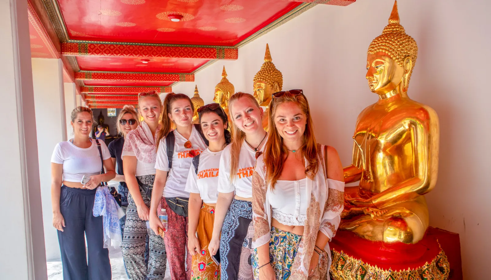 https://www.backpackingtours.com/storage/uploads/blog/thailand/thai-temples/thai-temple-backpackingtours-8_axrti.jpg