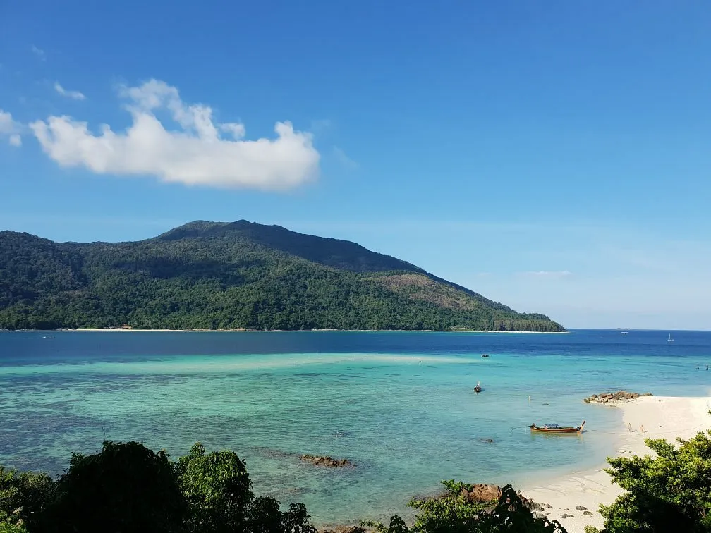 https://dynamic-media-cdn.tripadvisor.com/media/photo-o/15/78/e6/66/20181122-155849-largejpg.jpg?h=-1&s=1&w=1200