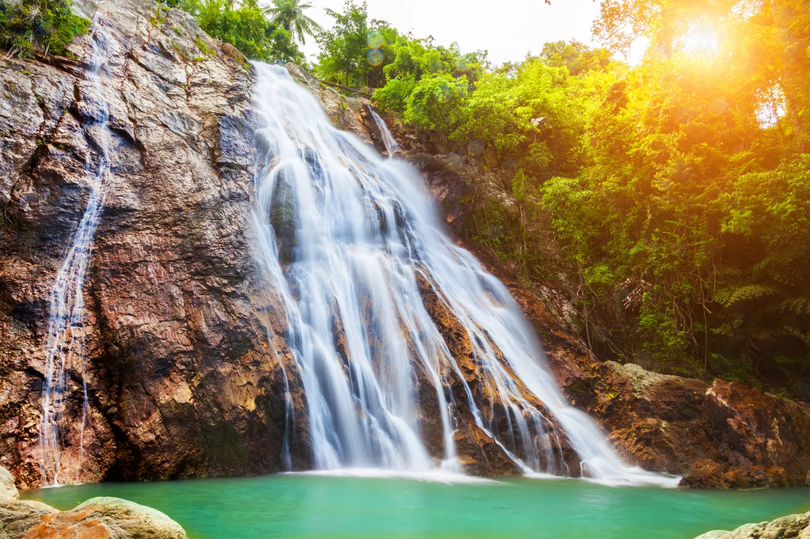 https://image.arrivalguides.com/x/12/4dbdc887e92be0095f26cd6cc87e9d72.jpg