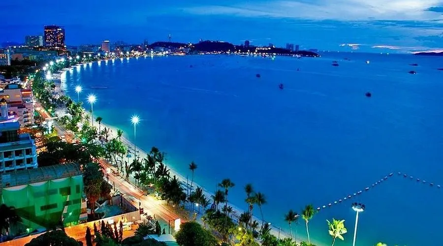 https://dynamic-media-cdn.tripadvisor.com/media/photo-o/10/c1/5d/f9/pattaya-beach.jpg?h=500&s=1&w=900